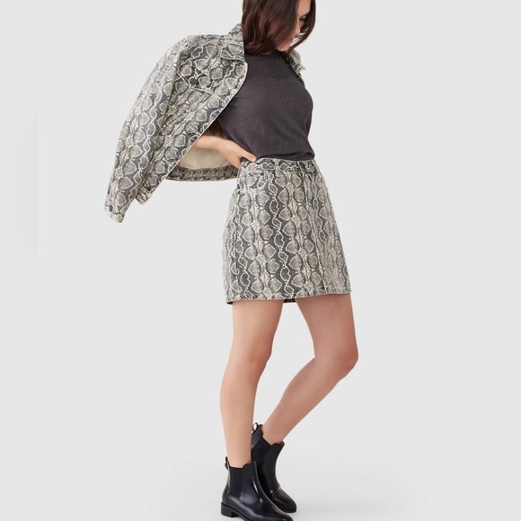BLANK NYC snake print denim skirt NWT  size: 25 - Picture 1 of 5